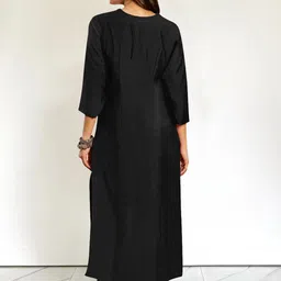 Anni Designer Women Solid Kurta with Palazzo & Dupatta image 4