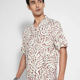 7 Alt by Pantaloons Abstract Printed Spread Collar Relaxed Fit Casual Shirt image 4