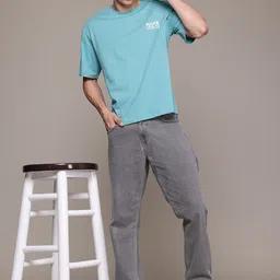 The Roadster Lifestyle Co.Men Pure Cotton Straight Fit Low-Rise Jeans image 4