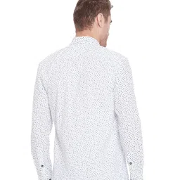 Duke White Regular Fit Printed Shirt image 2