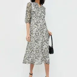Fame Forever by Lifestyle Off-White & Black Printed A-Line Dress-picture-38