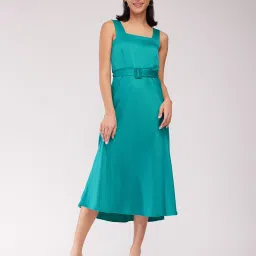 Fablestreet Green Regular Fit Midi Dress image 1