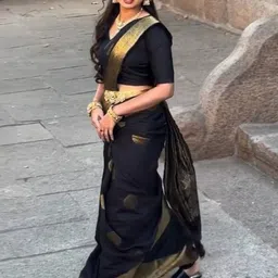 demure clothing co Demure Clothing Co.Ethnic Motifs Woven Design Zari Saree With Blouse Piece image 3