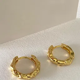 FIMBUL Gold-Plated Textured Circular Shaped Hoop Earrings-picture-24