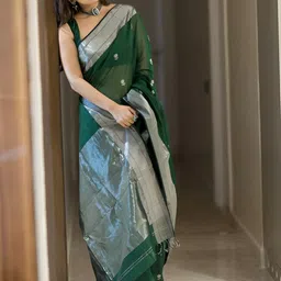 SWEETPEL Floral Woven Design Zari Banarasi Saree image 3