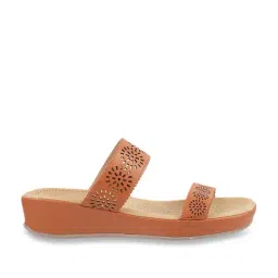 Mochi Women's Tan Casual Wedges image 2