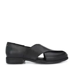 Delize Men's Black Cross Strap Sandals image 2