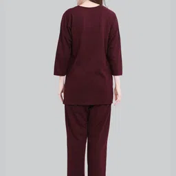 Romaisa Women Printed V-Neck Winter Woolen Night Suit image 2