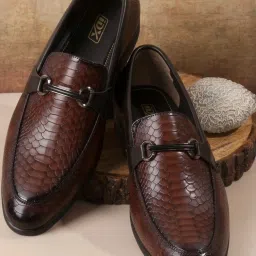 ID Men's Brown Formal Loafers image 1