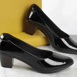 Mochi Women's Black Formal Pumps image 1