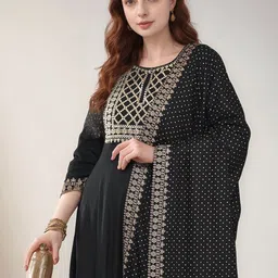 Black Teetar Embroidered Sequinned Kurta with Trousers & Dupatta image 5