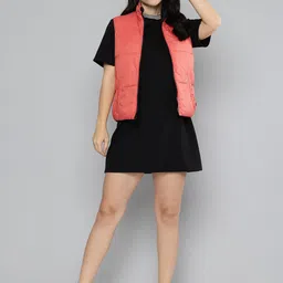 Levis Mock Collar Sleeveless Reversible Puffer Jacket image 3