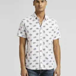 Pepe Jeans White Linen Regular Fit Printed Shirt image 1