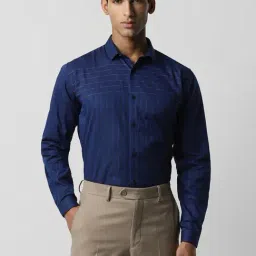 Van Heusen Blue Cotton Slim Fit Checks Shirts-picture-23