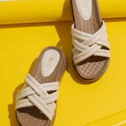 Inc.5 Women's Cream Cross Strap Sandals image 1