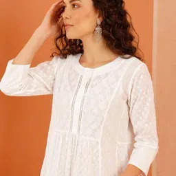 Jaypore White Embroidered Loose Fit Kurta image 5