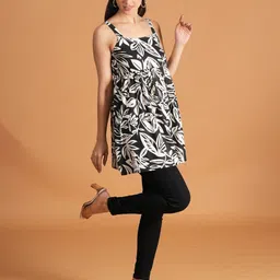 BAESD Floral Longline Top image 5