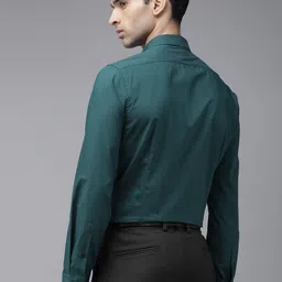 Van Heusen Move Labs Men Slim Fit Stretchable Opaque Stain Resistant Anti Bacterial Formal Shirt image 3