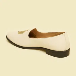 Manyavar Men Self Embroidered Loafers Style Shoes Mojaris image 4