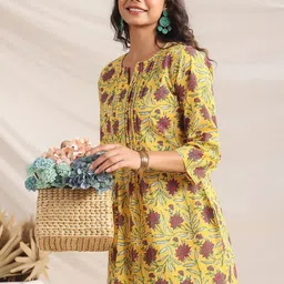 KALINI Printed Round-Neck Cotton Tunic With Trousers Co-Ords image 2