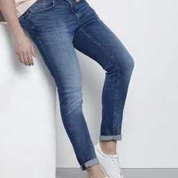 Tommy Hilfiger Men Slim Fit Heavy Fade Stretchable Jeans image 1