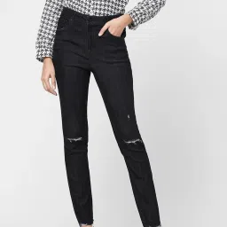 Vero Moda Black Skinny Fit Distressed Jeans image 1