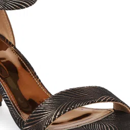 Inc.5 Women's Antique Gold Ankle Strap Sandals image 4