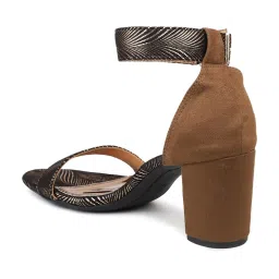 Inc.5 Women's Antique Gold Ankle Strap Sandals image 5