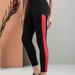 Moda Rapido Women Trousers image 3