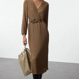 Trendyol Striped Puff Sleeve Midi Dress-picture-15