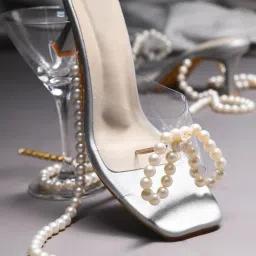 TRYME Women's Silver Gladiators image 1