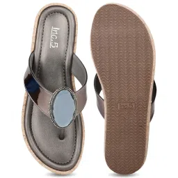 Inc.5 Women's Gun Metal Thong Wedges image 3