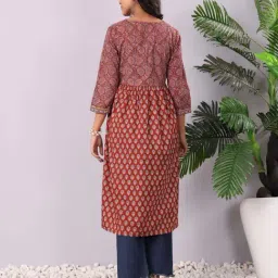 Varanga Maroon Cotton Printed Kurta image 2