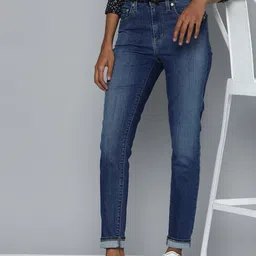 Levis Women 721 Skinny Fit High-Rise Light Fade Stretchable Jeans-image-5