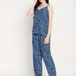Clovia Blue Printed Cotton Top With Pyjama image 3