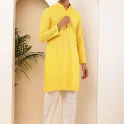 MULTI SHADES Men Striped Pure Cotton Kurta with Pyjamas image 4