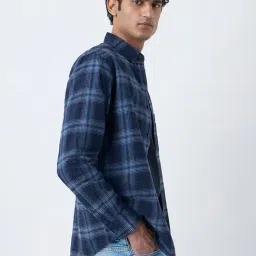 WES Casuals by Westside Navy Checks Pattern Relaxed-Fit Cotton Shirt-image-2