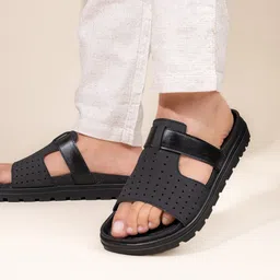 The Roadster Lifestyle Co Men Casual Sandals-picture-28