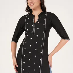 Brownverse Floral Embroidered Mandarin Collar Gotta Patti A-Line Kurta-image-6
