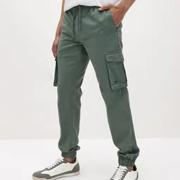 The Roadster Life Co Men Regular Jogger styled Cargos image 2