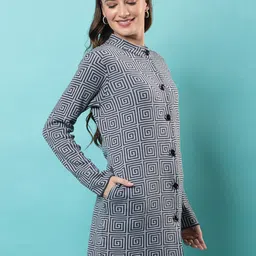 Anouk Women Printed Cardigan image 3