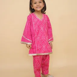 Little Ginnie Cotton Woven Full Bell Sleeves Floral Bandhani Printed & Gota Lace Embellished Kurta & Pant Set - Pink-picture-12