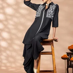 WineRed Embroidered Three-Quarter Sleeves Tunic With Salwar image 5