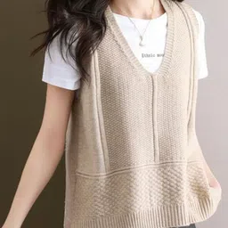 StyleCast Women V-Neck Sleeveless Pullover-image-22