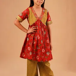 Sangria Girls Floral Printed Pure Cotton A-Line Kurta & Trousers image 2