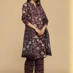 SZN Women Maroon Kurta Sets image 2