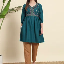 Milvia Floral Embroidered Thread Work V-Neck A-Line Kurti-picture-27