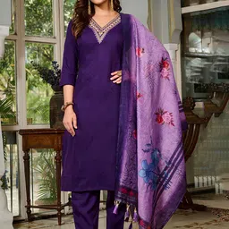 Brand Hill Women Embroidered Thread Work Kurta with Trousers & Dupatta image 4