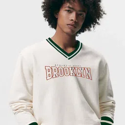 CLAFOUTIS Men Colourblocked V-Neck Raw Edge T-shirt-picture-21