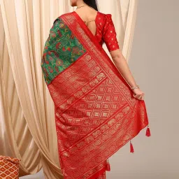 Saree Mall Green Printed Sarees With Unstitched Blouse image 2